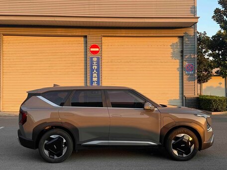2026 Kia EV5 64.2 kWh, серый, 3440000 рублей, вид 4