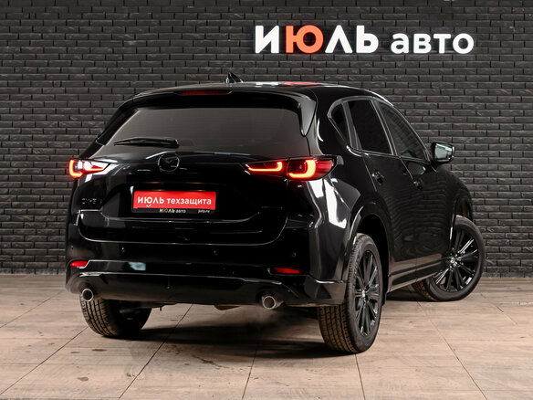 2025 Mazda CX-5 II Рестайлинг, чёрный, 4000000 рублей - вид 4