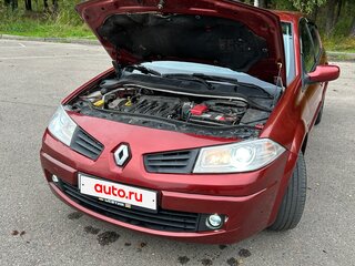 2007 Renault Megane II Рестайлинг, красный, 355000 рублей, вид 3