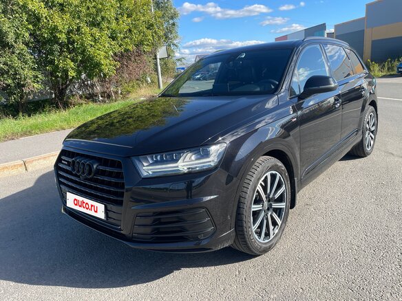 2017 Audi Q7 II (4M), чёрный, 4250000 рублей