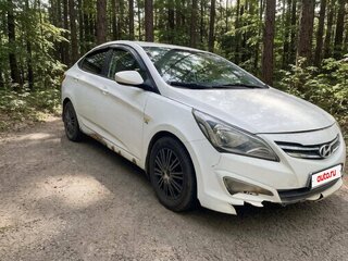2015 Hyundai Solaris I Рестайлинг, белый, 715000 рублей, вид 2