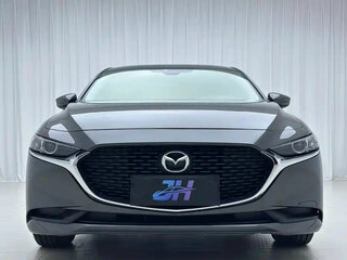 2021 Mazda 3 Axela IV (BP), серебристый, 1480000 рублей, вид 2