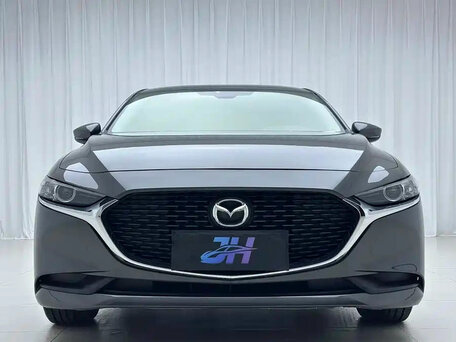 2021 Mazda 3 Axela IV (BP), серебристый, 1480000 рублей, вид 2