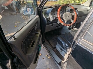 1992 Mitsubishi Space Runner I, чёрный, 245000 рублей, вид 5
