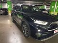2024 Toyota Highlander IV (XU70), чёрный, 6100000 рублей