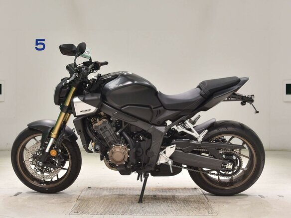 2025 Honda CB 650R, чёрный, 1199000 рублей