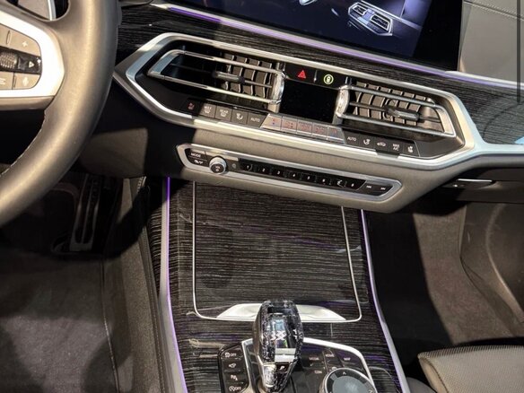 2020 BMW X7 M50d I (G07), чёрный - вид 26