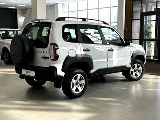 2026 Lada (ВАЗ) Niva Travel I Рестайлинг, белый, 1602000 рублей, вид 5