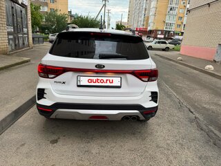 2021 Kia Rio X IV Рестайлинг, белый, 1750000 рублей, вид 3
