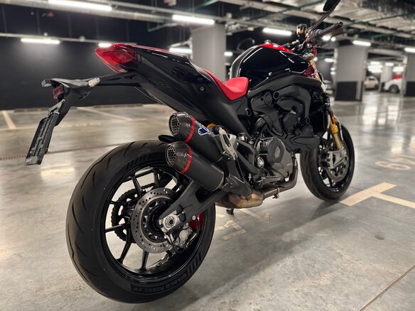 2024 Ducati Monster 937, чёрный - вид 5