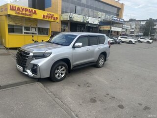 2014 Toyota Land Cruiser Prado 150 Series Рестайлинг 1, серебристый, 3850000 рублей, вид 4