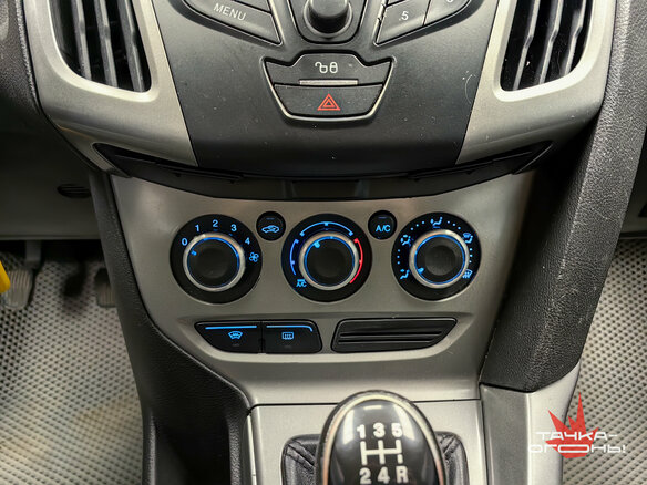 2012 Ford Focus III, серебристый - вид 13