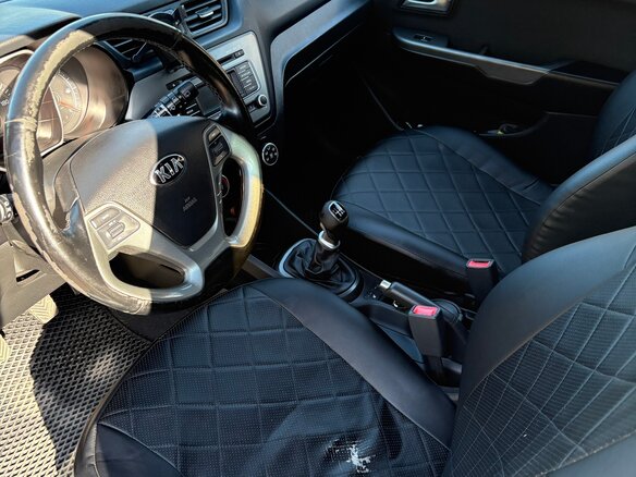 2015 Kia Rio III Рестайлинг, белый - вид 10