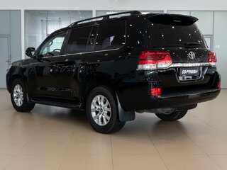2015 Toyota Land Cruiser 200 Series Рестайлинг 2, чёрный, 4600000 рублей, вид 2
