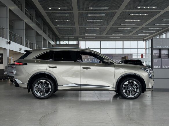 2025 Changan CS75 Plus IV, коричневый, 4249900 рублей - вид 7