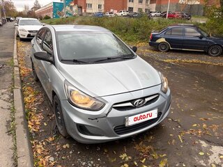 2011 Hyundai Solaris I, серебристый, 795000 рублей, вид 2