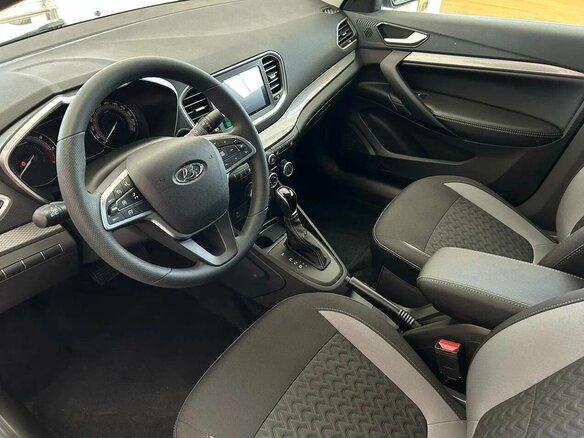 2026 Lada (ВАЗ) Vesta I Рестайлинг (NG), чёрный, 1735000 рублей - вид 4