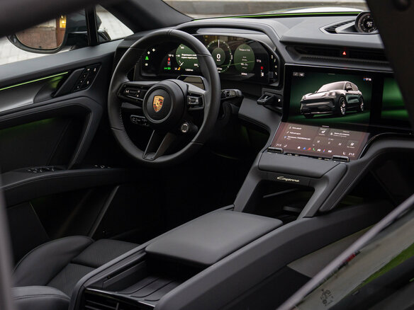 2026 Porsche Cayenne Electric IV, серый, 24490000 рублей - вид 16