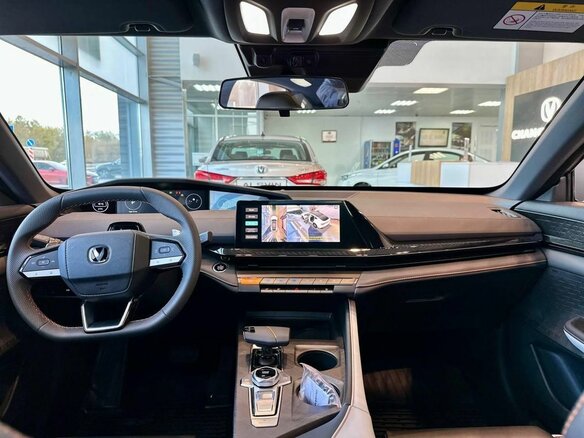 2024 Changan UNI-V I, белый, 2600000 рублей - вид 14