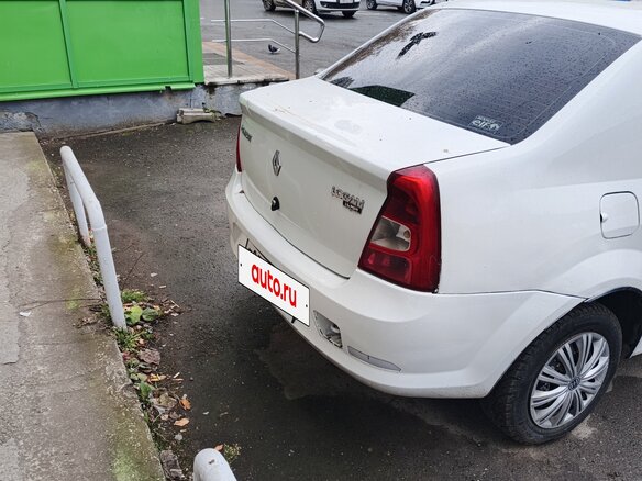 2010 Renault Logan I Рестайлинг, белый