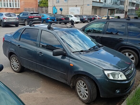 2014 Lada (ВАЗ) Granta I, серебристый, 370000 рублей - вид 2