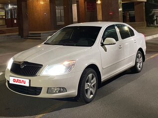 2012 Skoda Octavia II (A5) Рестайлинг, белый, 800000 рублей, вид 2