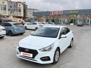 2018 Hyundai Solaris II, белый, 695000 рублей, вид 1