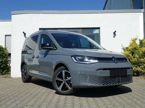 2026 Volkswagen Caddy V Рестайлинг, серый, 3700000 рублей