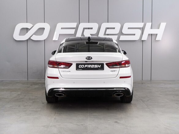 2019 Kia Optima IV Рестайлинг, белый - вид 3