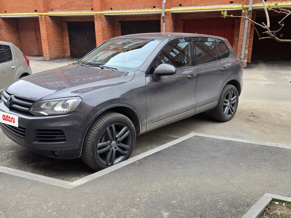 2010 Volkswagen Touareg II, чёрный