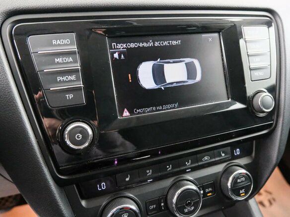 2014 Skoda Octavia III (A7), белый, 1129000 рублей - вид 14