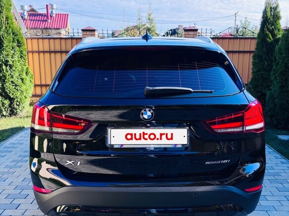 2021 BMW X1 18i sDrive II (F48) Рестайлинг, чёрный, 2340000 рублей - вид 4