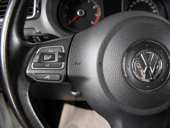 2019 Volkswagen Polo V Рестайлинг, белый, 1049000 рублей - вид 12