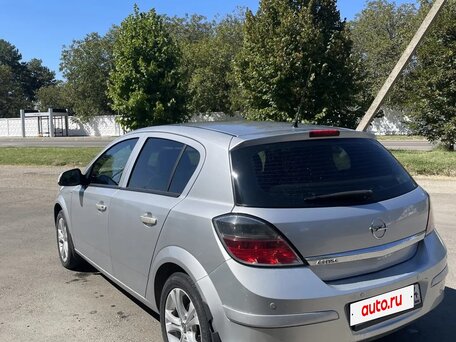 2011 Opel Astra H Рестайлинг, серебристый, 570000 рублей, вид 4
