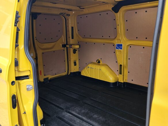 2018 Ford Transit Custom, жёлтый, 2700000 рублей - вид 20