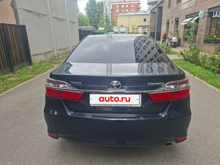 2014 Toyota Camry VII (XV50), серый, 2480000 рублей, вид 3