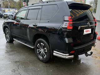 2021 Toyota Land Cruiser Prado 150 Series Рестайлинг 3, чёрный, 7500000 рублей, вид 5