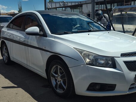 2012 Chevrolet Cruze I, белый, 780000 рублей, вид 2