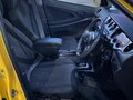 2002 Daihatsu YRV I Рестайлинг, жёлтый, 400000 рублей - вид 4