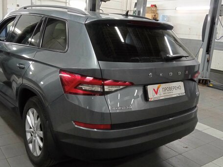 2018 Skoda Kodiaq I, серый, 1820000 рублей, вид 4