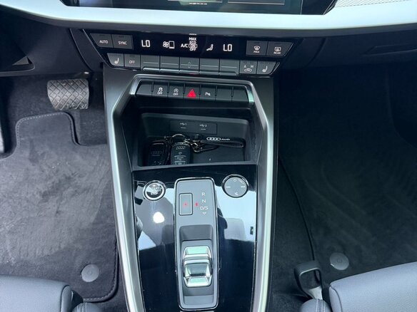 2022 Audi A3 35 TFSI Long IV (8Y), серый, 2360000 рублей - вид 13