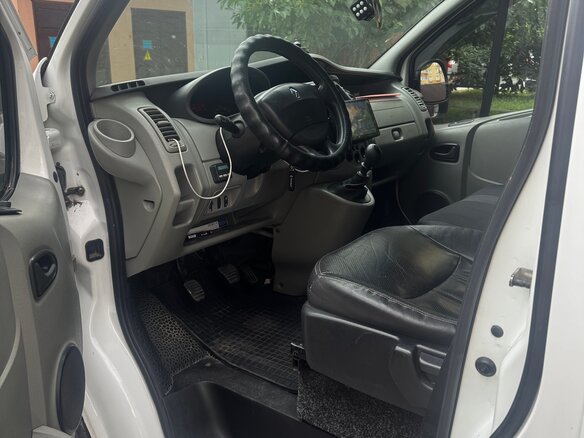 2014 Renault Trafic II Рестайлинг, белый, 1850000 рублей - вид 4