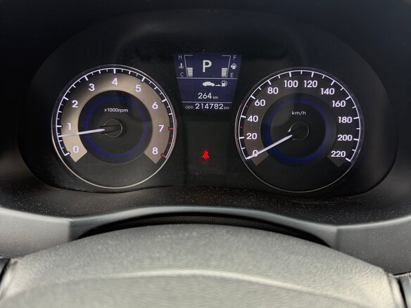 2011 Hyundai Solaris I, чёрный, 700000 рублей - вид 5