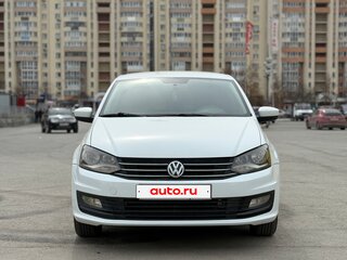 2016 Volkswagen Polo V Рестайлинг, белый, 950000 рублей, вид 3