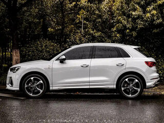 2022 Audi Q3 35 TFSI II (F3), белый, 1650000 рублей, вид 2