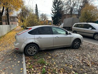 2008 Ford Focus II Рестайлинг, серебристый, 235000 рублей, вид 2