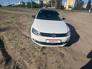 2014 Volkswagen Jetta VI, белый, 945000 рублей, вид 3