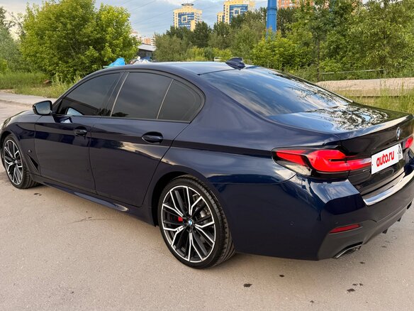 2020 BMW 5 серии 530d xDrive VII (G30/G31/G38) Рестайлинг, синий, 5600000 рублей - вид 6