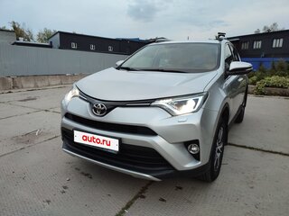 2015 Toyota RAV4 IV (XA40) Рестайлинг, серебристый, 2230000 рублей, вид 1