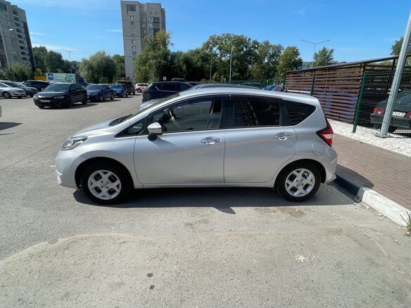 2016 Nissan Note II Рестайлинг, серый, 819000 рублей - вид 5